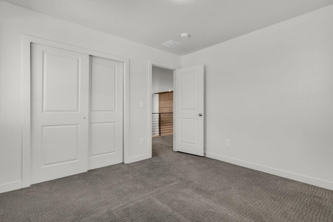 Building Photo - 2468 N Paintbrush Dr