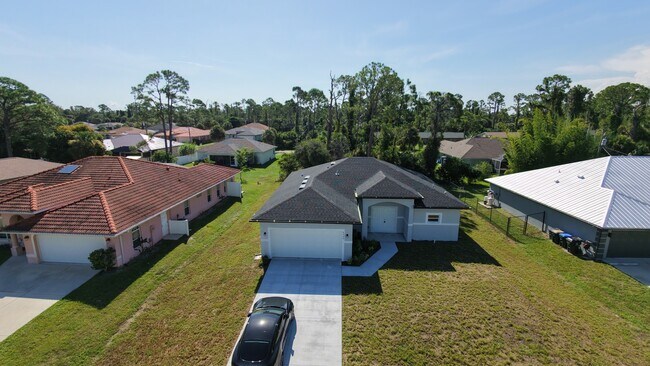 Building Photo - 4732 Prime Terrace