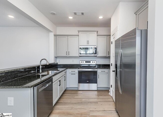 Building Photo - 234 Pine Breeze Wy