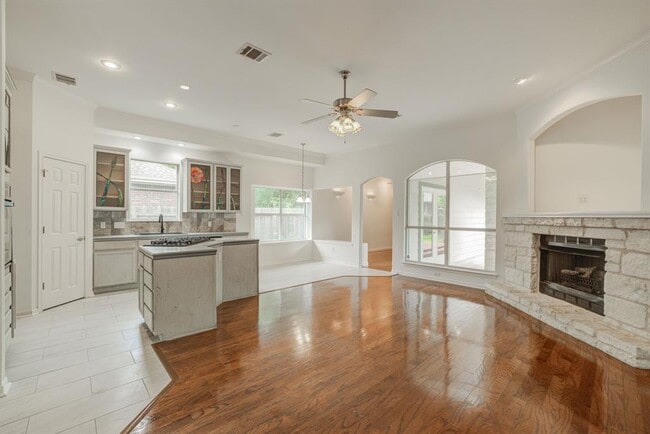 Building Photo - 3624 Malone Dr