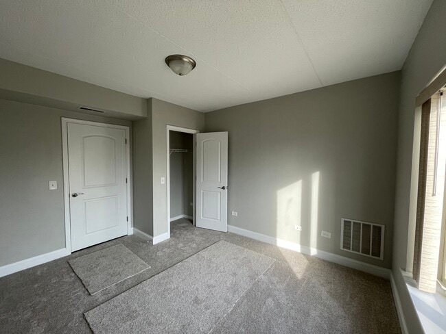 Building Photo - 655 Perrie Dr