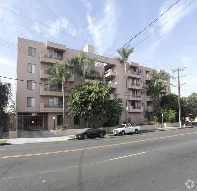 Primary Photo - Virgil View Apartments