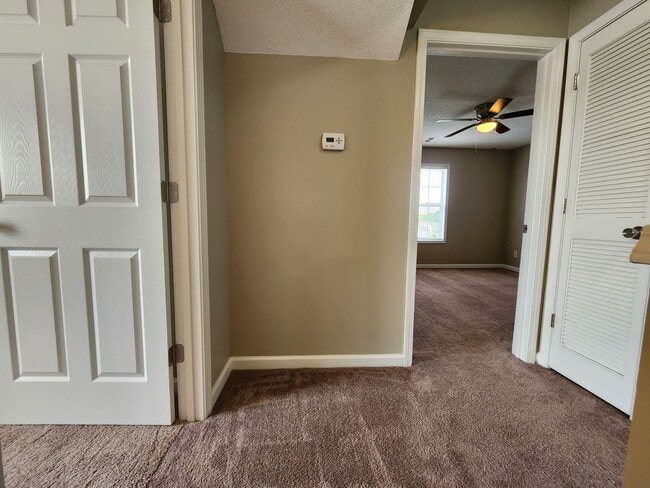 Building Photo - 4048 New Grange Cir
