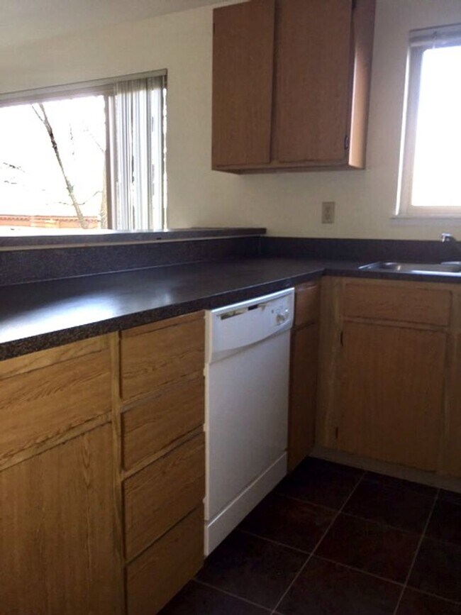 Interior Photo - Tanglewood