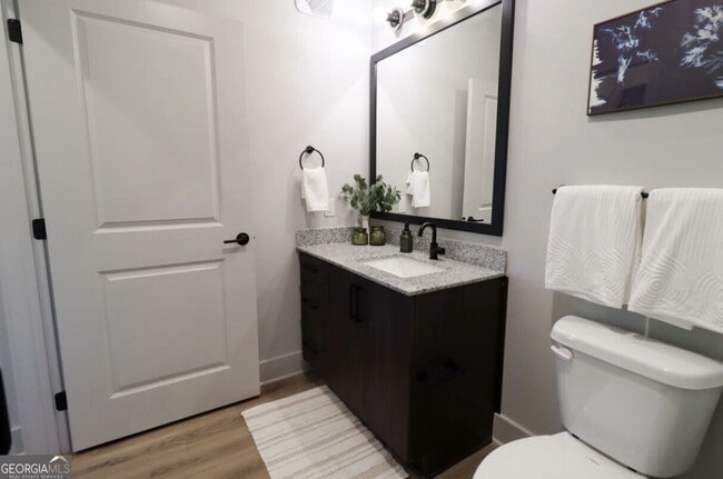 Building Photo - 300 Hwy 81