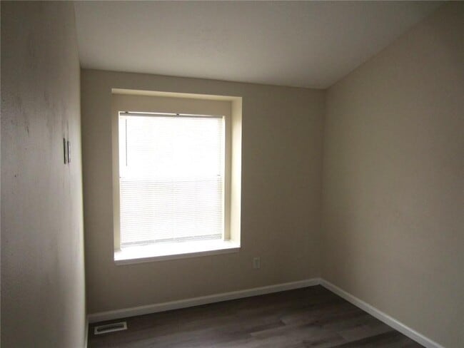 Building Photo - 4036 Oak Glenn Dr