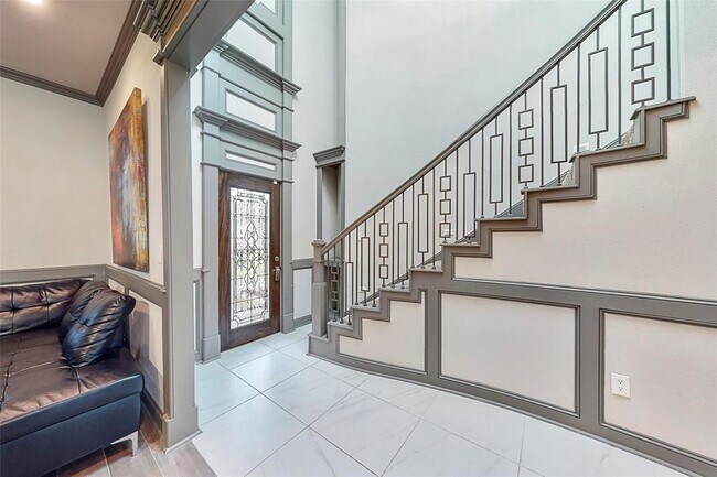 Primary Photo - 632 N Eldridge Pky