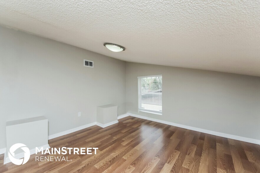 Building Photo - 3235 Timberline Rd