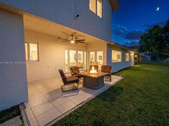 Building Photo - 311 NW 201st Ave