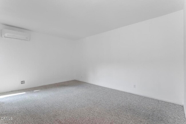 Building Photo - 355 S Los Robles Ave