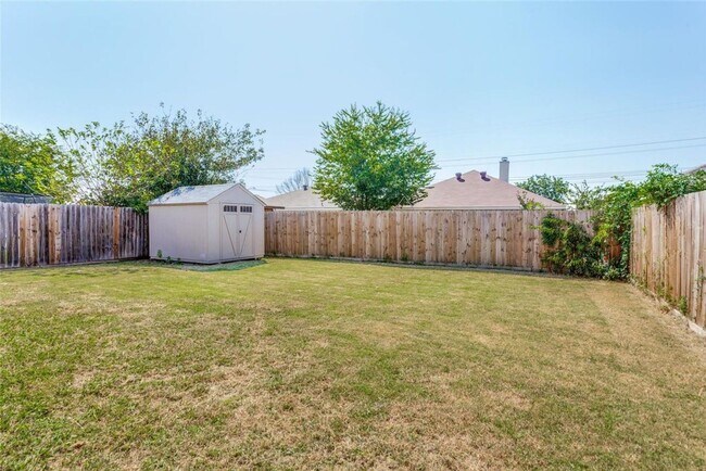 Building Photo - 752 Dema Ln