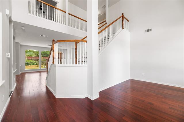 Building Photo - 9862 Red Cedar Dr