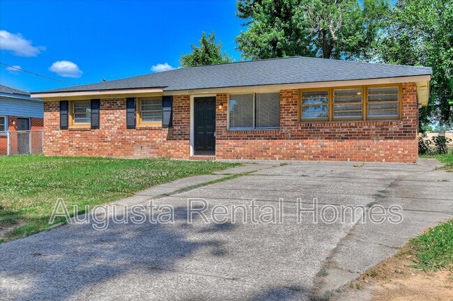 Building Photo - 329 E View Dr