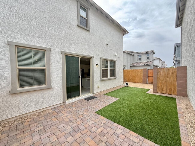 Building Photo - 14220 W Buckskin Trl