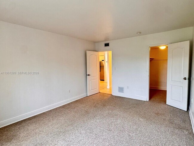 Building Photo - 5000 NW 79th Ave