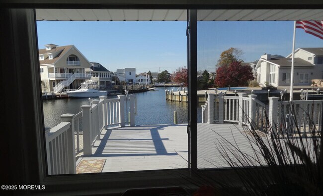 Building Photo - 46 Longpoint Dr