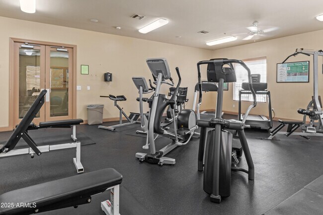 Building Photo - 14000 N 94th St