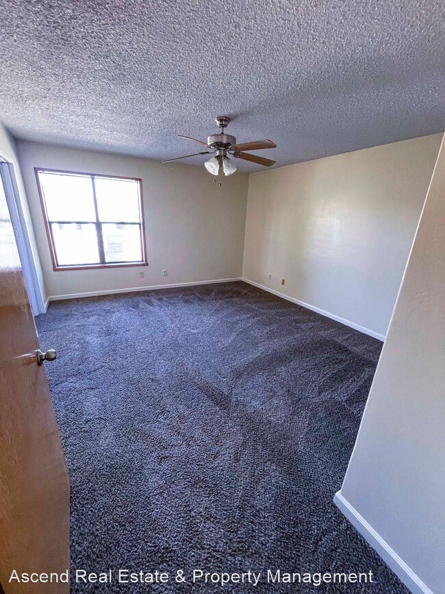 Building Photo - 4 br, 2 bath House - 3204 Suncrest Drive