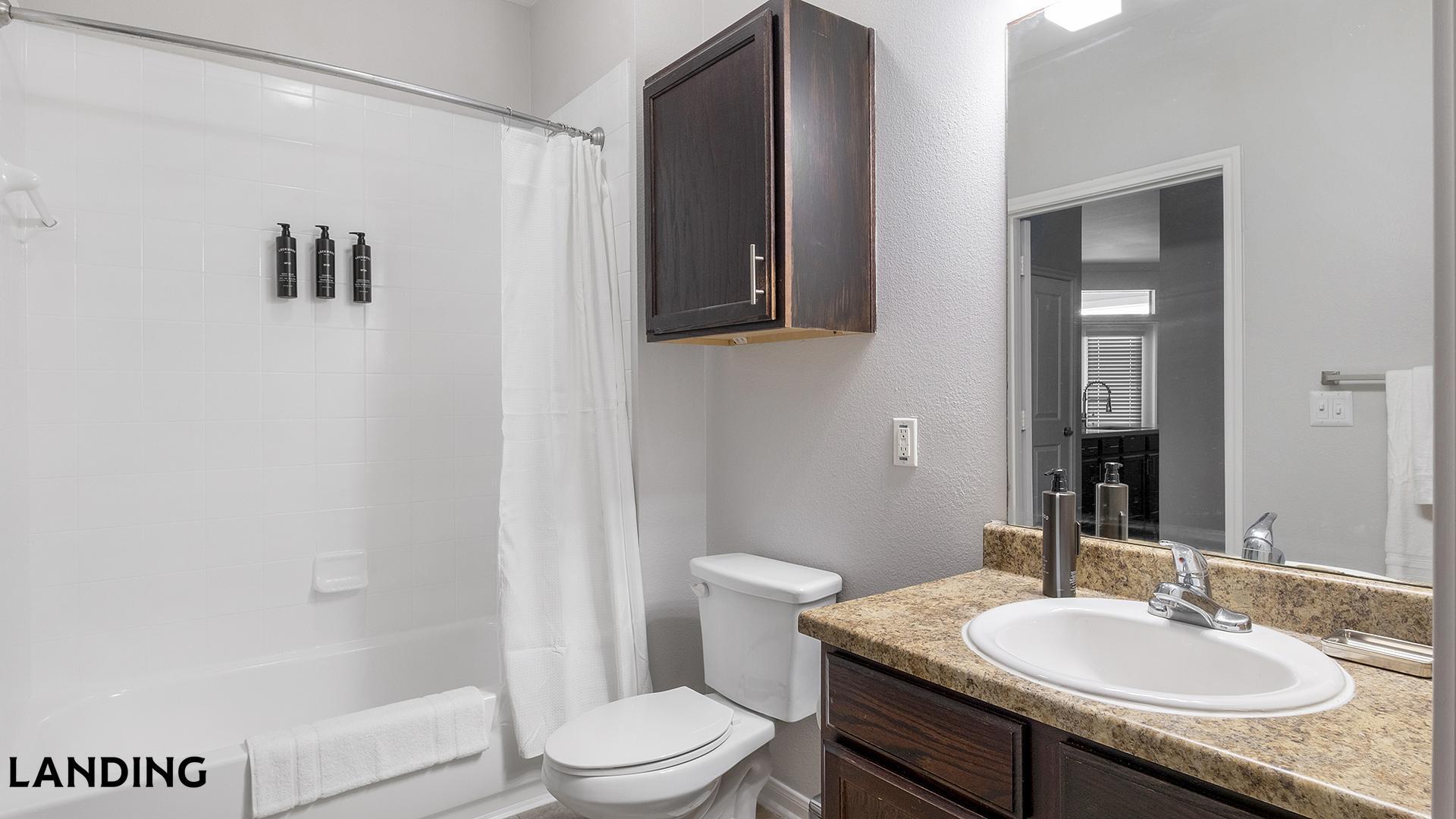 Building Photo - 14807 Woodland Hills Dr