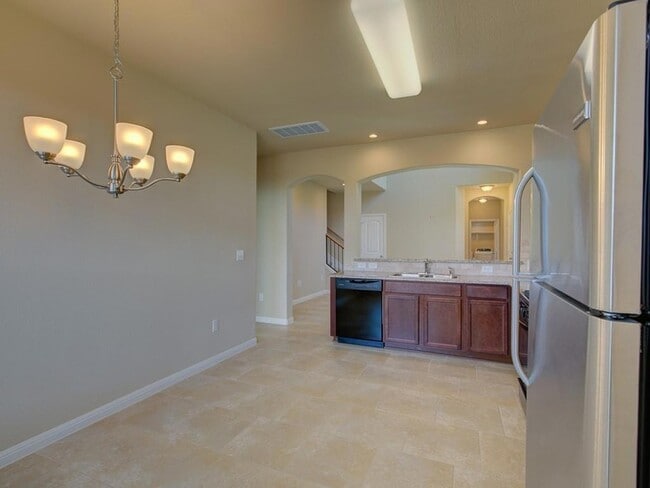 Building Photo - 421 Epiphany Ln