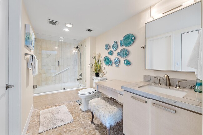 Building Photo - 5200 N Ocean Dr