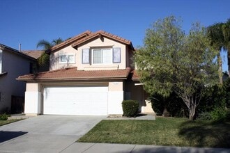 Building Photo - Beautiful 4 Bedroom Home in Paloma del Sol