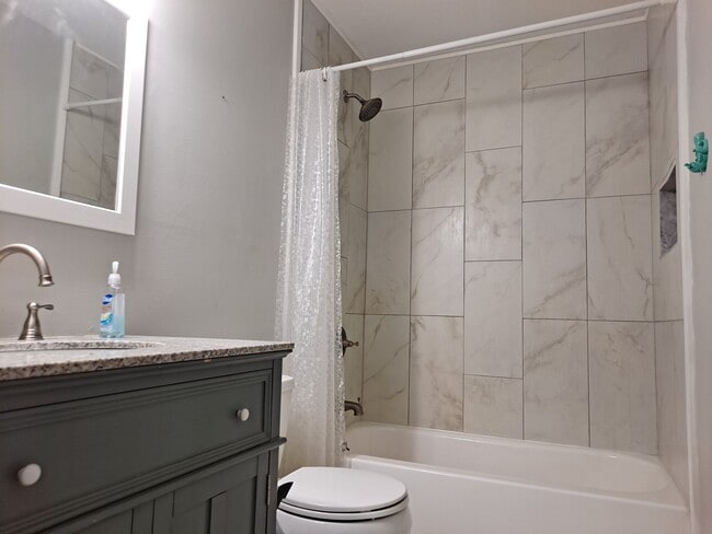 Building Photo - 6101 Cougar Dr