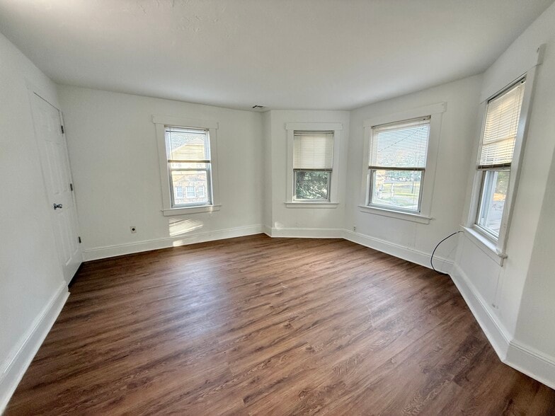 Building Photo - 30 Walter Hammond Pl