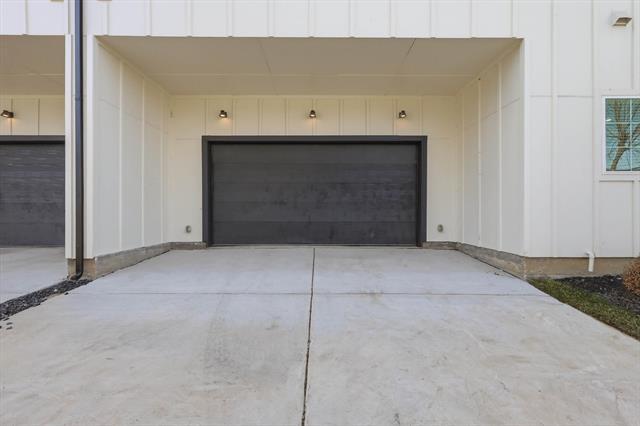 Building Photo - 324 N Patton Ave