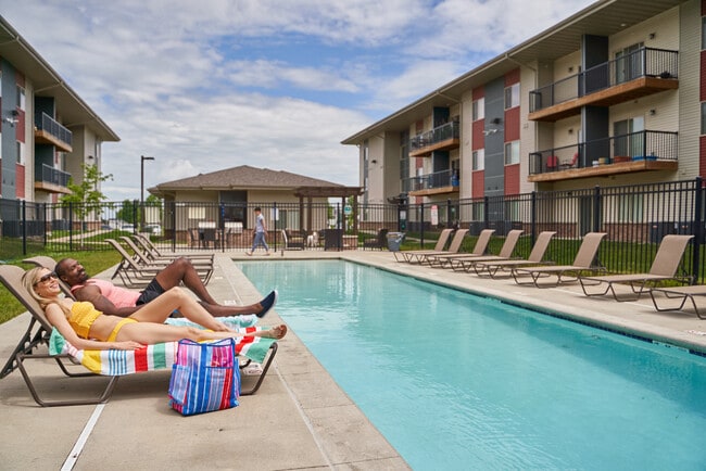 Building Photo - Meadowlark Place