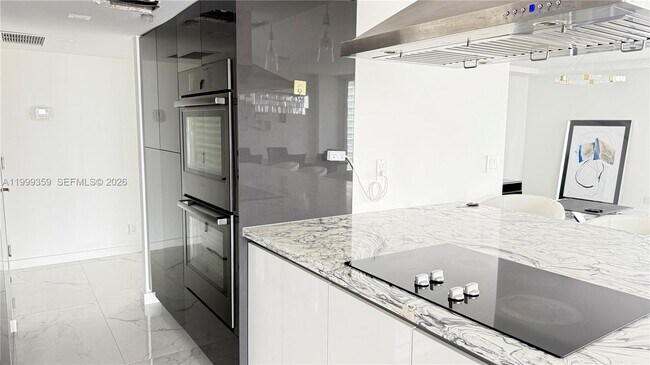 Building Photo - 19707 Turnberry Way