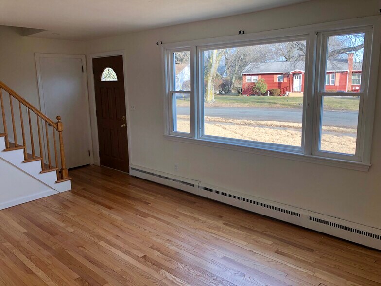 Building Photo - 27 Campbell Dr