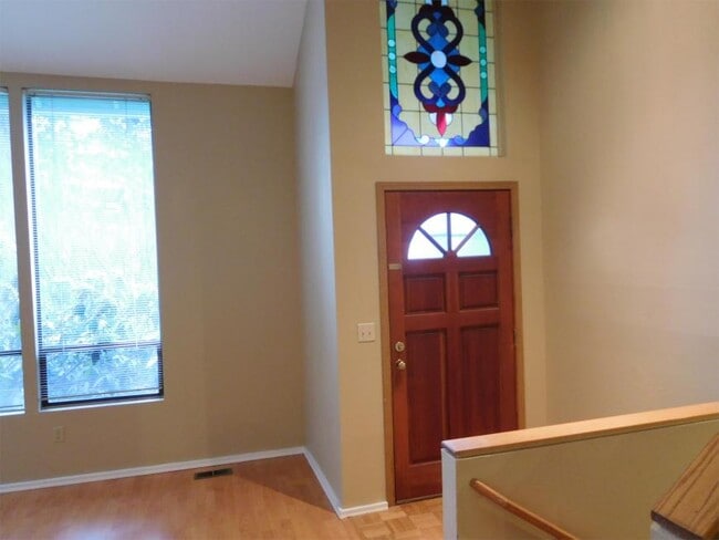 Building Photo - 3 bedroom in Renton WA 98058