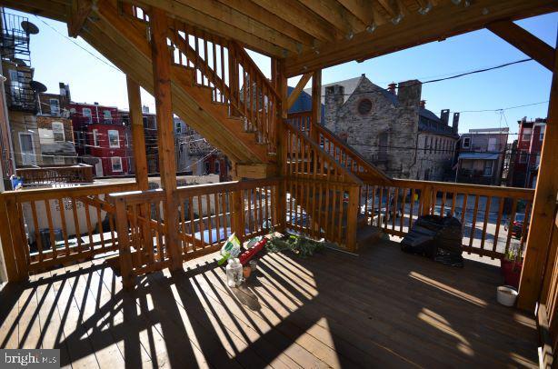 Building Photo - 2018 N Calvert St