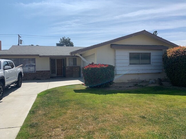 Primary Photo - 3713 Cardinal Ave
