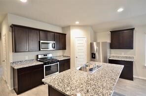 Building Photo - 1606 Bear Spring Dr