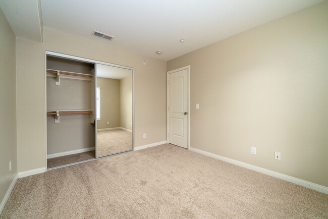 Building Photo - 3140 Trinity Bay Pl