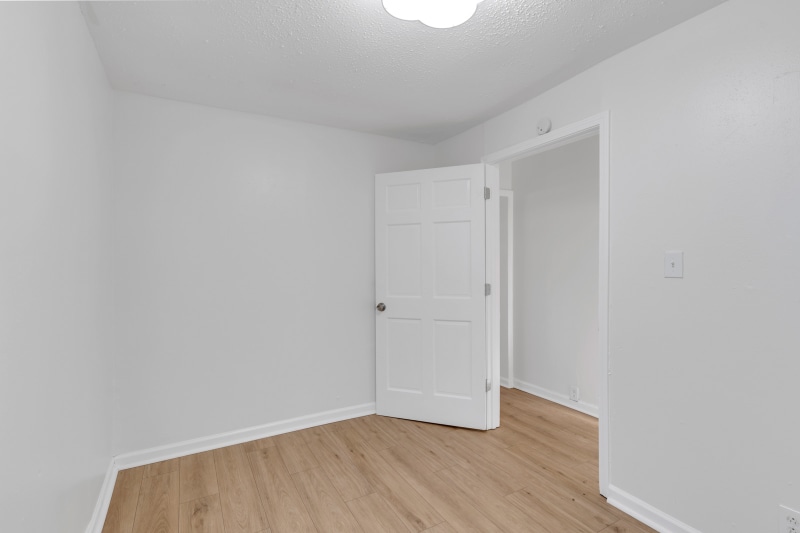 Building Photo - 3933 Walsh St