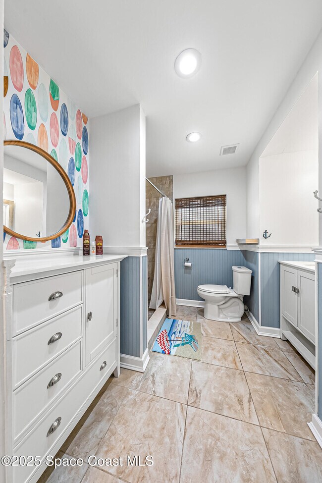 Building Photo - 285 Le Jeune Dr