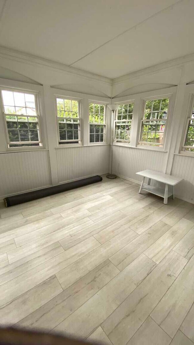 Building Photo - 72 Holyoke St