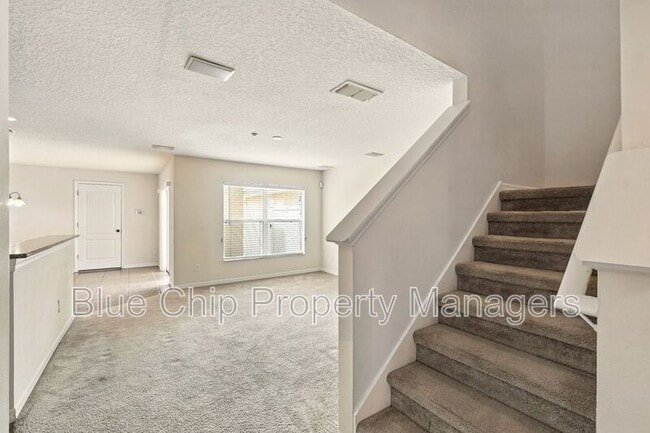 Building Photo - 13800 Golden Russet Dr
