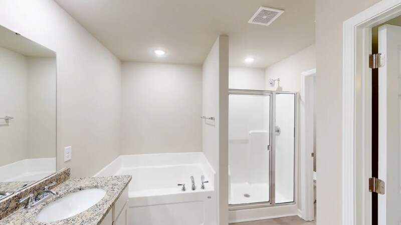 Building Photo - 108 Red Maple Pl