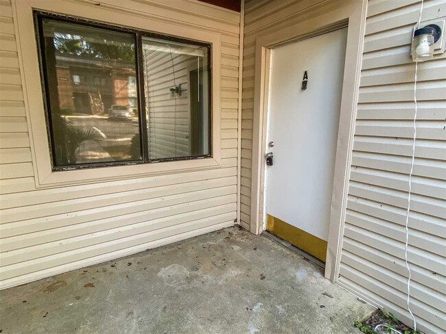 Building Photo - 1445 Willow Bend Way
