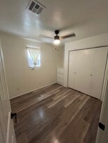 Building Photo - 217 N Duncan St