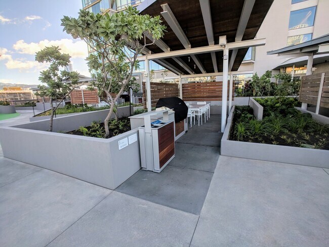 Building Photo - Partly Furnished luxurious Studio with 1-Bath and 1-Parking at Ae'o