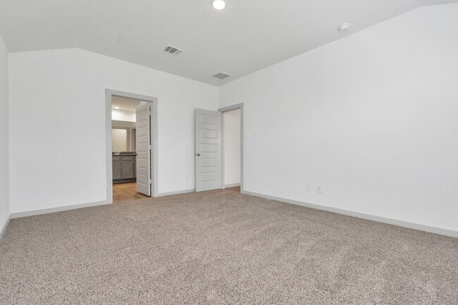 Building Photo - 10626 Watershed Dr