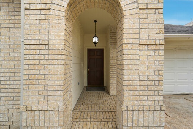 Building Photo - 11030 Desert Springs Cir