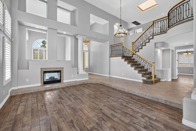 Building Photo - 8824 Cortile Dr