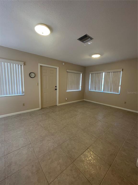 Building Photo - 28041 Pasadena Dr