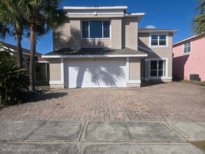 Building Photo - 2241 Wyndam Way